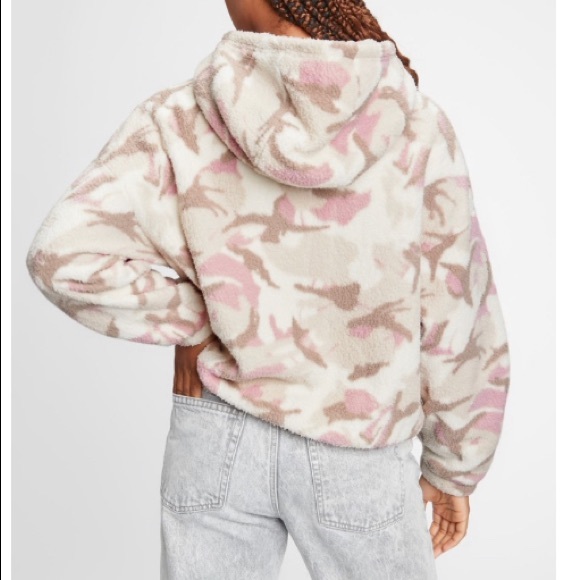 Gap Sherpa Half-Zip Hoodie - Picture 3 of 4